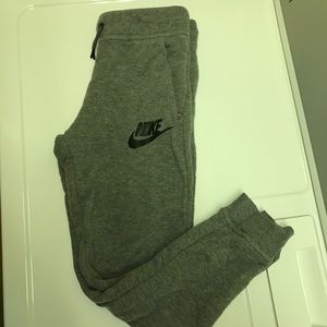 Girls Nike Joggers